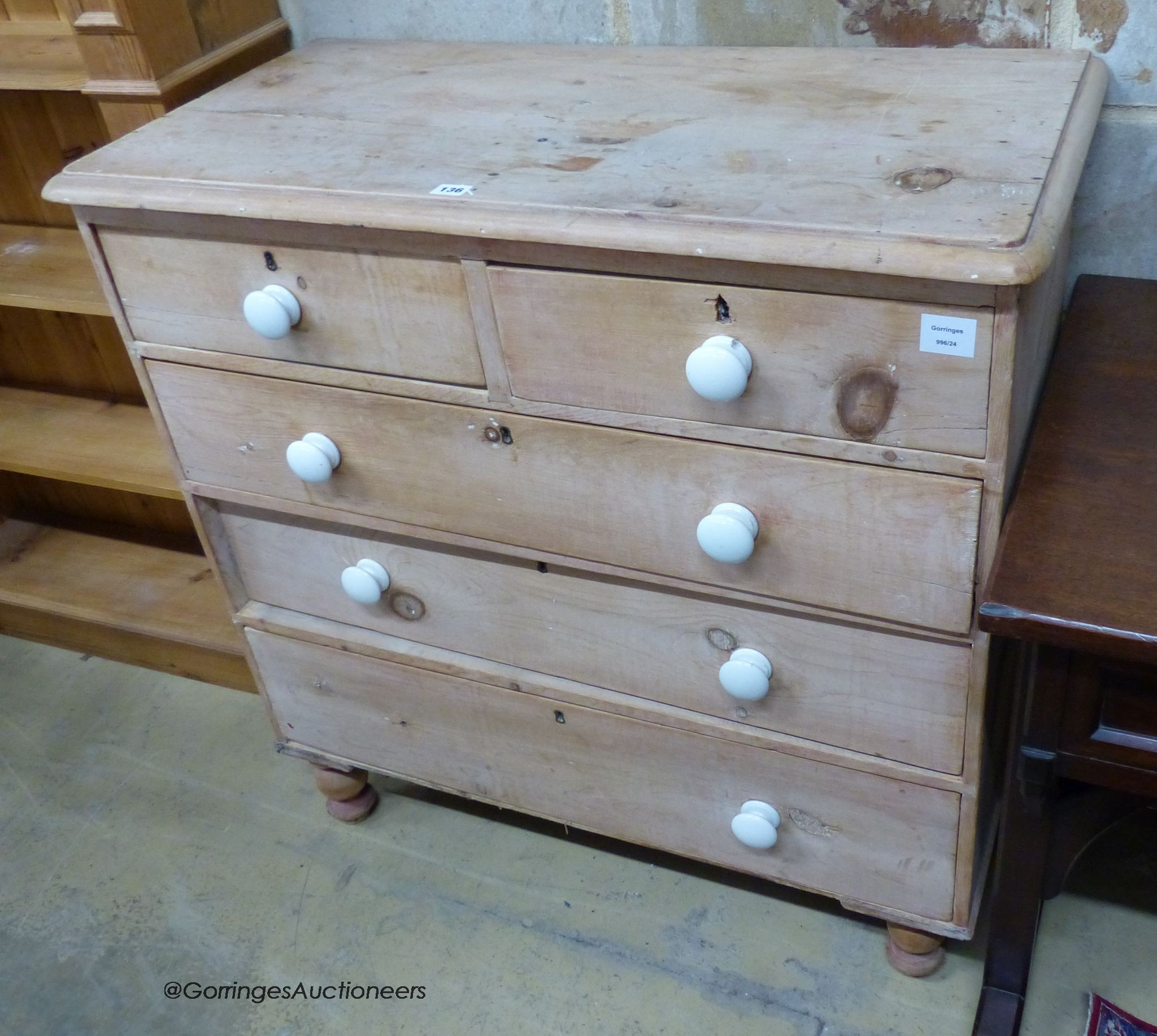 A Victorian pine chest of drawers, width 93cm, depth 46cm, height 97cm